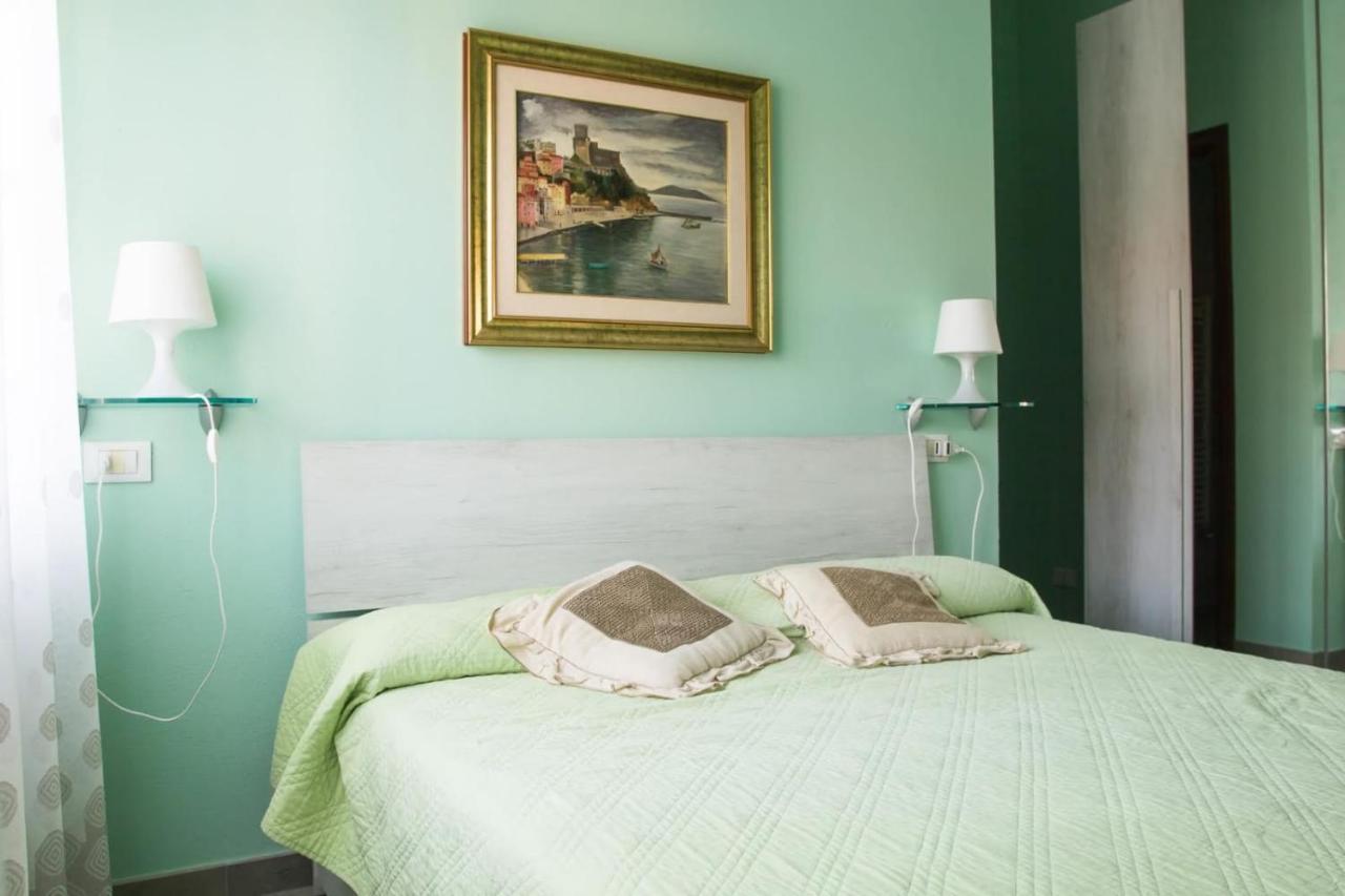 レーリチ Golfo Dei Poeti Bed & Breakfast エクステリア 写真