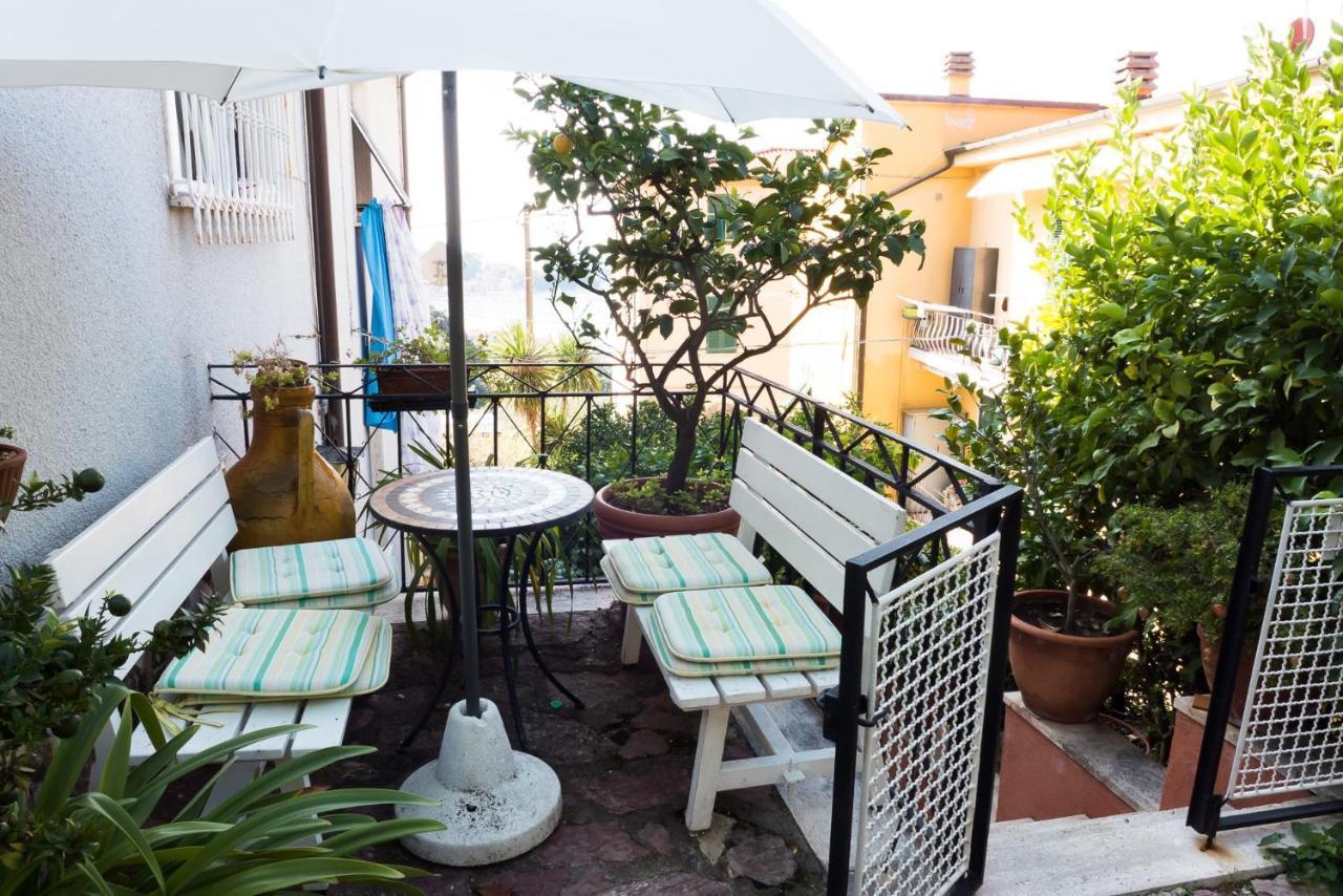 レーリチ Golfo Dei Poeti Bed & Breakfast エクステリア 写真